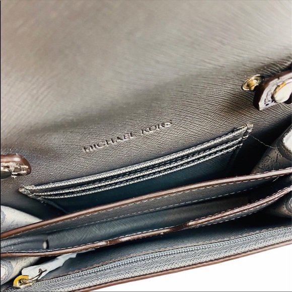 Michael Kors crossbody phone Python bag NWOT - Picture 4 of 7